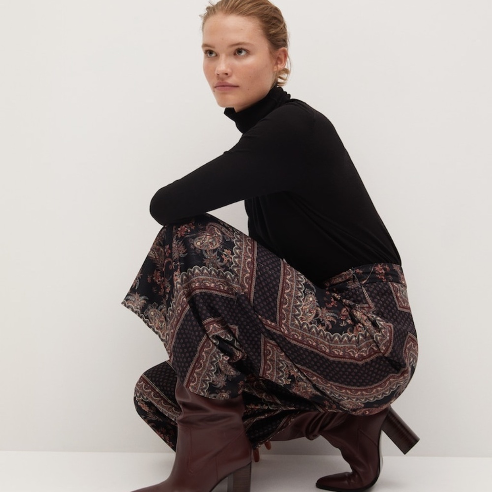 Flowy paisley printed trousers - Picture 3 of 7